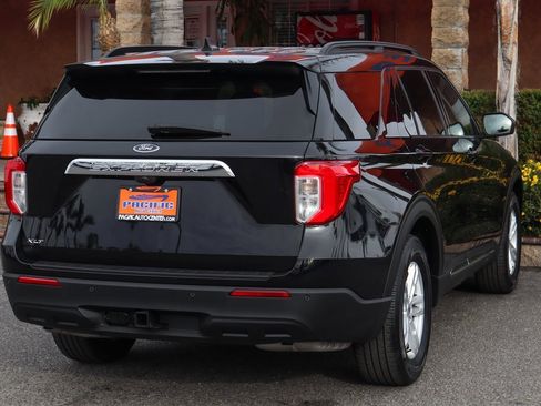 Used 2023 Ford Explorer XLT w/ Class IV Trailer Tow Package image 10