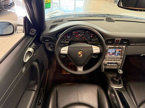 Used 2005 Porsche 911 Carrera RWD image 12