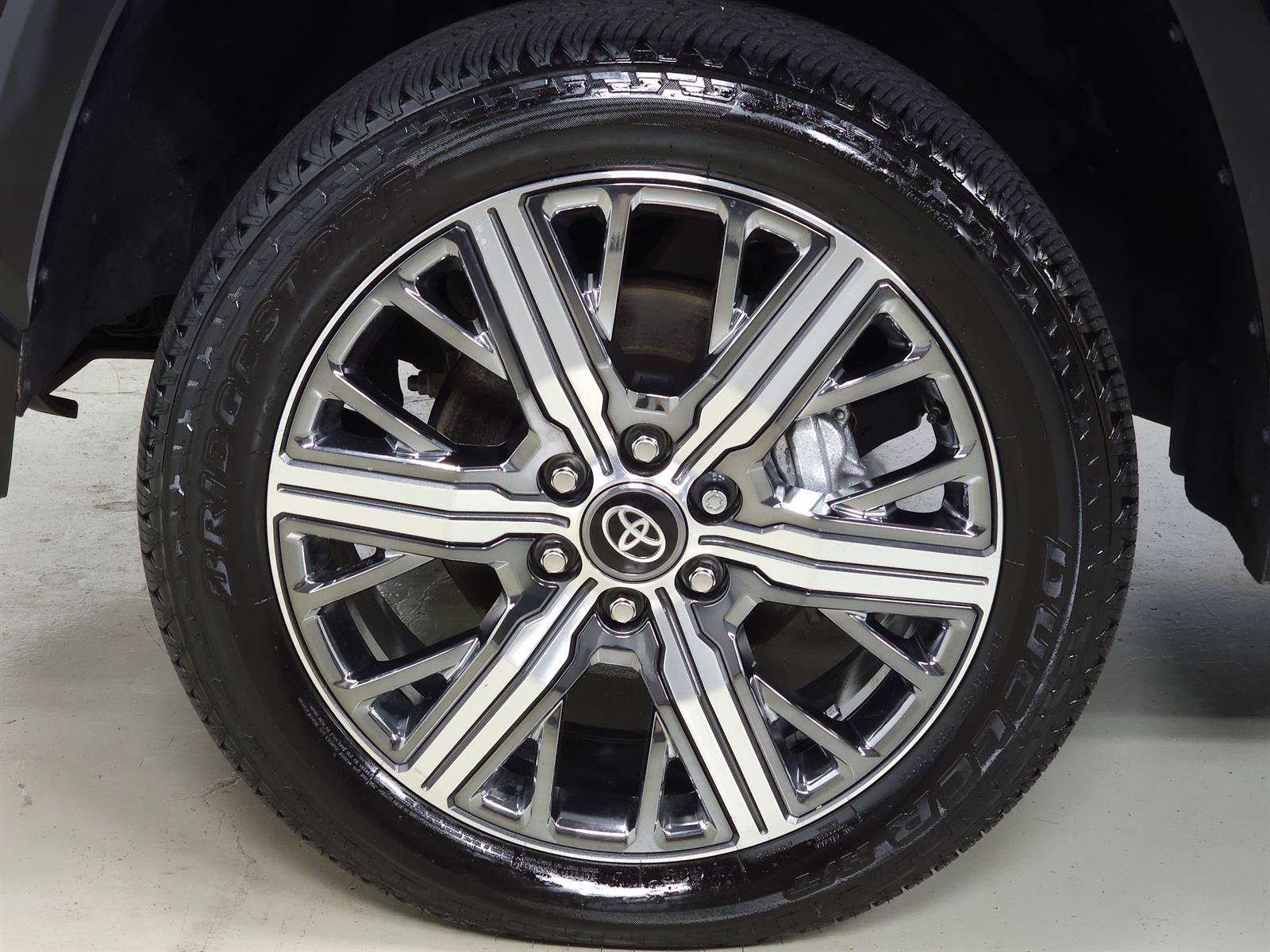 Used 2025 Toyota Tundra Capstone AWD/4WD image 9
