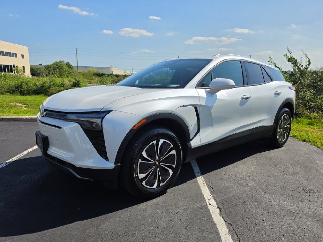 Used 2024 Chevrolet Blazer EV LT AWD/4WD image 18