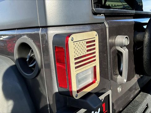 Used 2017 Jeep Wrangler Unlimited Sport w/ Quick Order Package 23S image 27