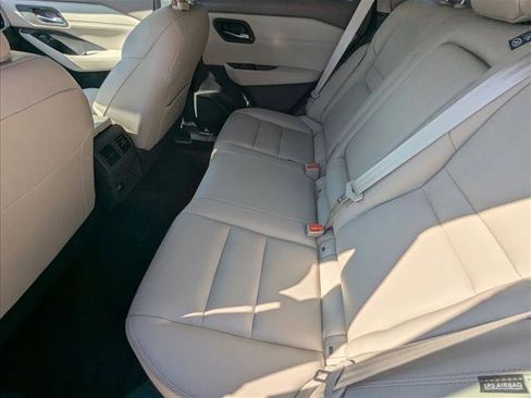 Used 2023 Nissan Rogue SL w/ SL Premium Package image 20