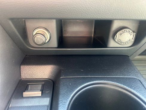 Used 2010 Toyota Tundra 4x4 Double Cab image 20