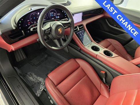 Used 2023 Porsche Taycan 4 Cross Turismo image 10