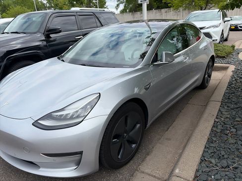 Used 2018 Tesla Model 3 Long Range AWD/4WD image 3