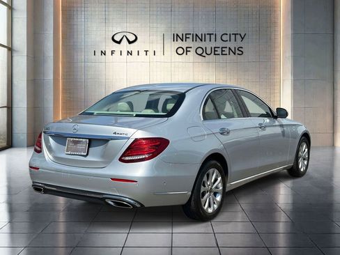 Used 2020 Mercedes-Benz E 350 4MATIC Sedan image 3