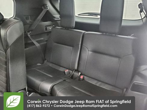 Used 2025 Mitsubishi Outlander SE image 30