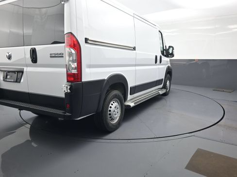 Used 2025 RAM ProMaster 2500 w/ U-Haul Equipment Group FWD image 3