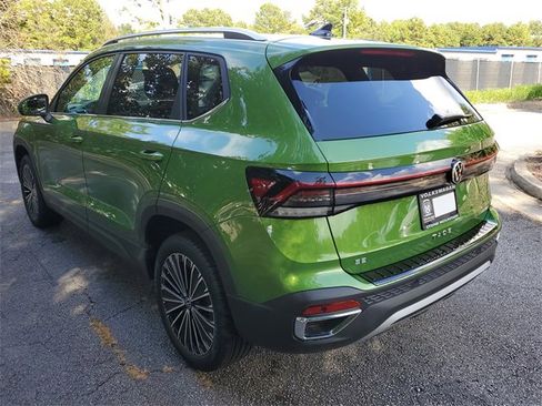 New 2025 Volkswagen Taos SE image 6