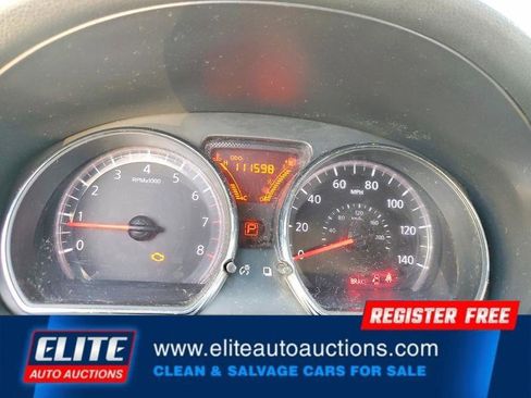 Used 2014 Nissan Versa SV FWD image 17