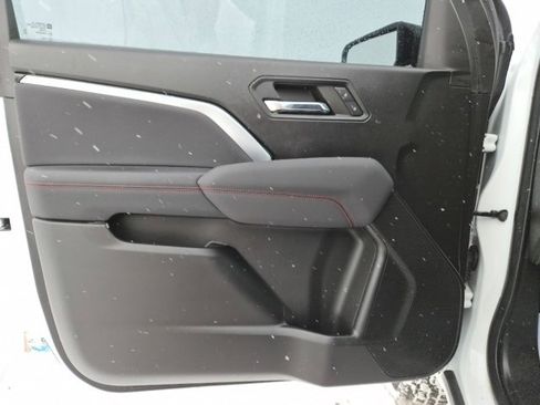 Certified 2024 Chevrolet Colorado Z71 w/ Z71 Convenience Package 2 image 12