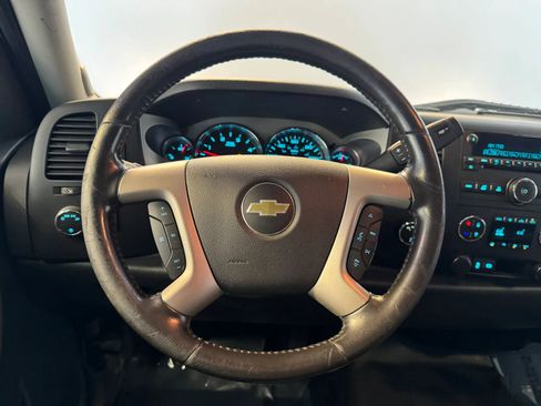 Used 2014 Chevrolet Silverado 2500 LT w/ Interior Plus Package AWD/4WD image 11