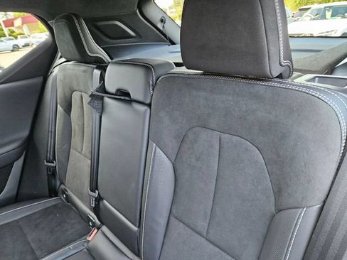 Used 2019 Volvo XC40 T5 R-Design AWD/4WD image 14