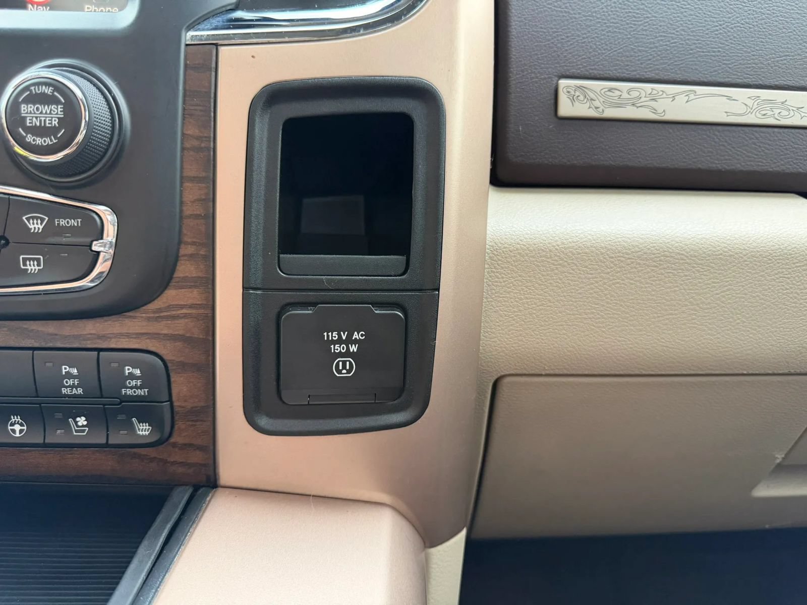 Used 2015 RAM 1500 Laramie Longhorn w/ Convenience Group AWD/4WD image 63
