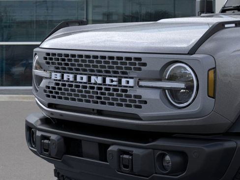 New 2025 Ford Bronco Badlands image 21