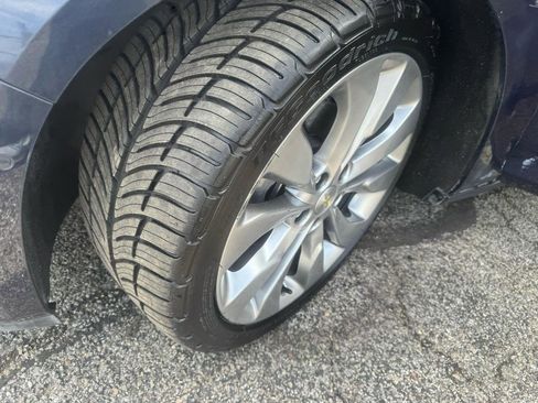 Used 2018 Chevrolet Malibu Premier w/ Premier Sun and Wheel Package FWD image 49