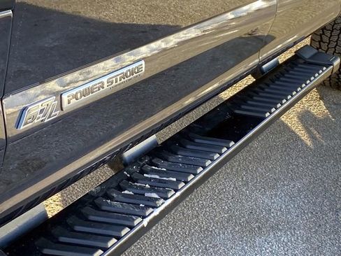 Used 2021 Ford F350 Lariat image 8