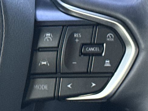 Used 2025 Lexus GX 550 image 20