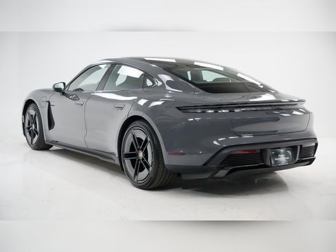 New 2025 Porsche Taycan GTS image 3