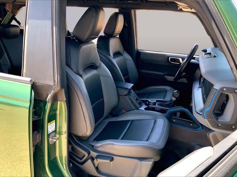 Used 2022 Ford Bronco Black Diamond AWD/4WD image 9