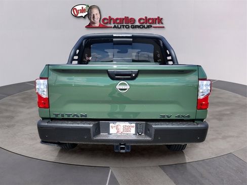 Used 2024 Nissan Titan SV w/ SV Bronze Edition Package image 4