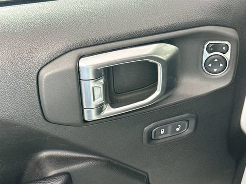 Used 2023 Jeep Wrangler Unlimited w/ Cold Weather Group AWD/4WD image 24