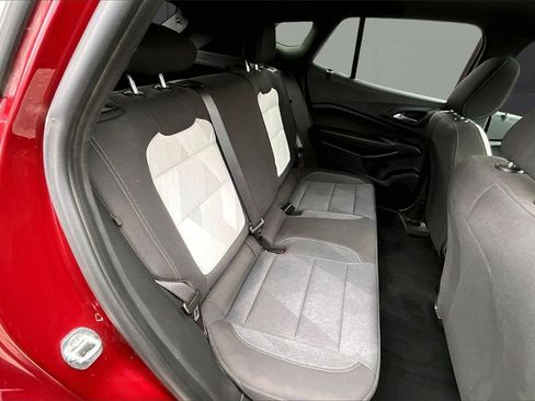 Used 2024 Chevrolet Trax RS w/ Sunroof Package image 23