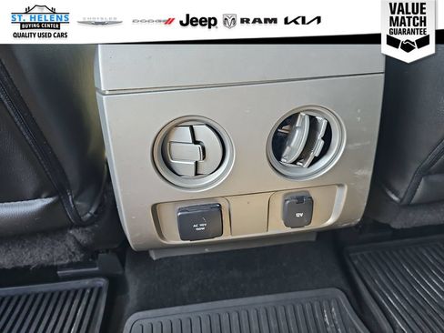 Used 2014 Ford F150 FX4 w/ Equipment Group 402A Luxury AWD/4WD image 21