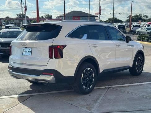 Used 2026 Kia Sorento S FWD image 32