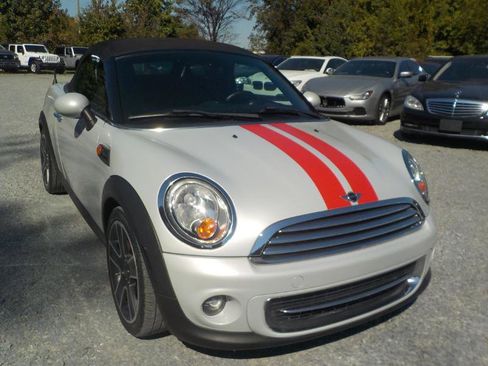 Used 2015 MINI Cooper Roadster w/ Mini Connected Package image 31