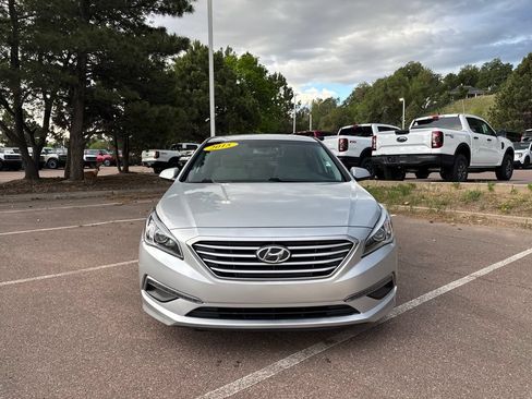 Used 2015 Hyundai Sonata SE w/ Option Group 09 FWD image 4