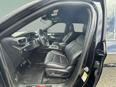 Used 2023 Ford Explorer ST w/ Equipment Group 401A AWD/4WD image 17