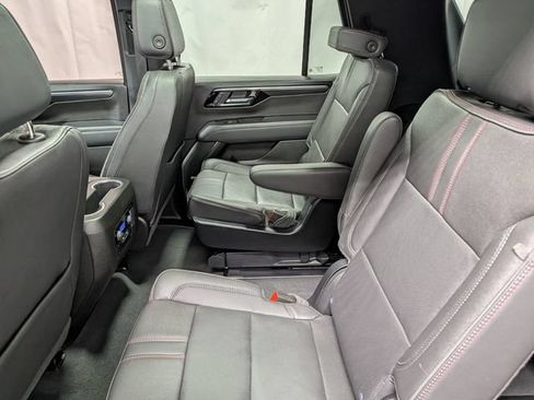 Used 2025 Chevrolet Tahoe RST w/ Comfort Package AWD/4WD image 13