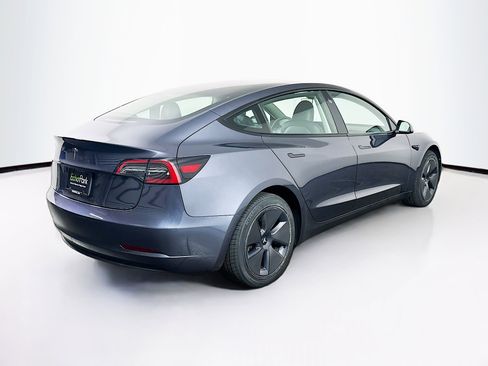Used 2023 Tesla Model 3 Standard Range RWD image 9