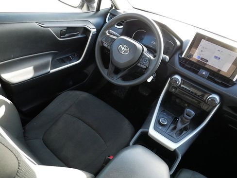 Certified 2024 Toyota RAV4 LE image 9