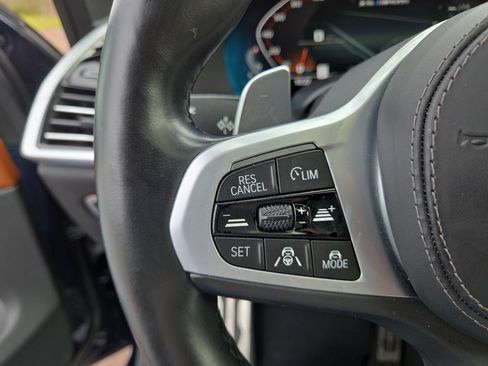 Used 2022 BMW X5 M50i image 31