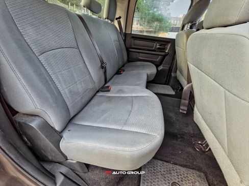 Used 2016 RAM 1500 Express RWD image 28