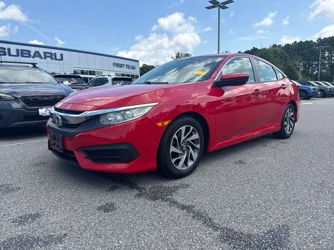 Used 2018 Honda Civic EX image 1