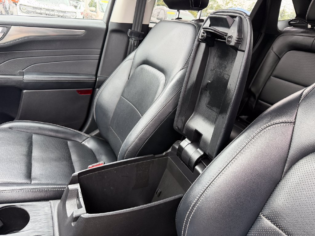 Used 2022 Ford Escape Titanium AWD/4WD image 30