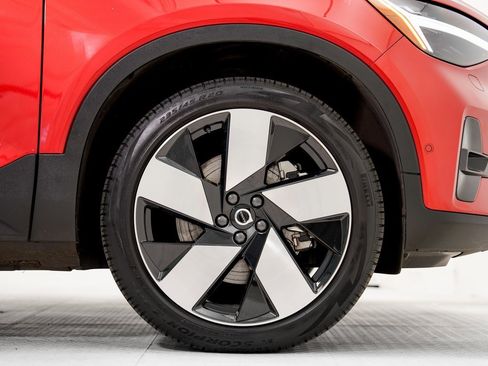 Used 2023 Volvo C40 P8 Recharge Ultimate image 26