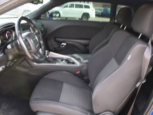 Used 2019 Dodge Challenger R/T RWD image 29