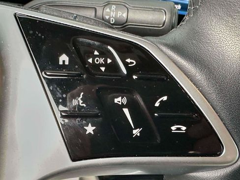 Used 2025 Mercedes-Benz GLB 250 4MATIC image 20