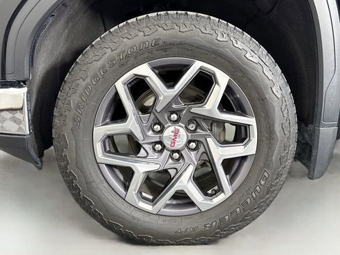 Used 2022 GMC Sierra 1500 SLT w/ SLT Premium Plus Package image 32