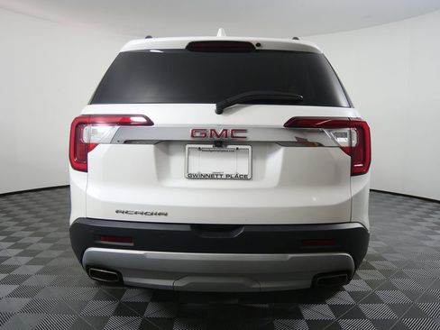 Used 2022 GMC Acadia SLT w/ Preferred Package image 4