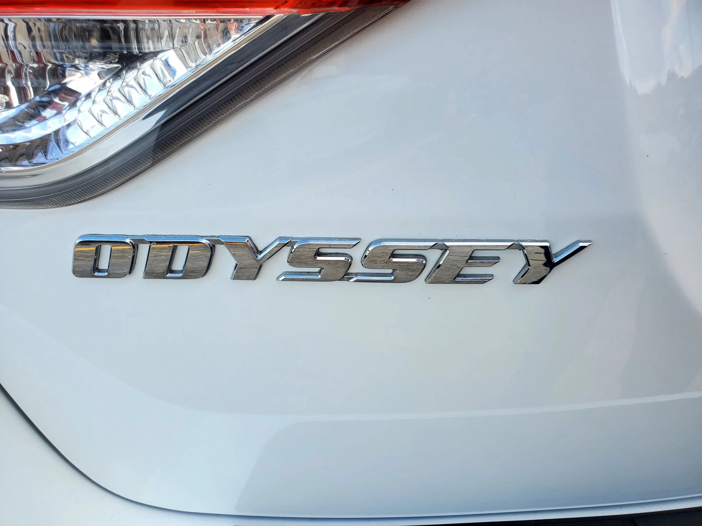 Used 2015 Honda Odyssey Touring Elite image 15