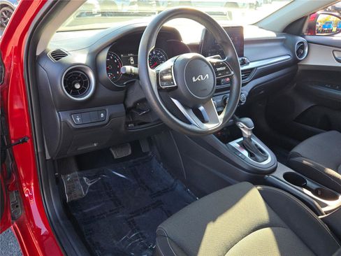 Used 2024 Kia Forte LXS image 23