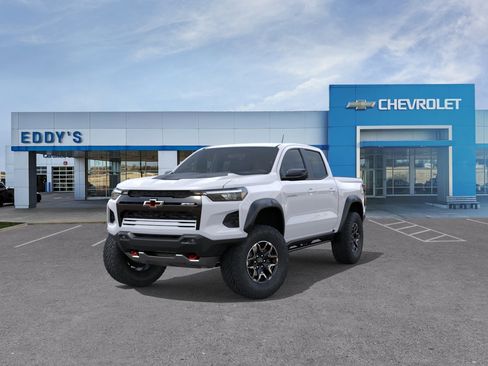 New 2026 Chevrolet Colorado ZR2 w/ Technology Package AWD/4WD image 9