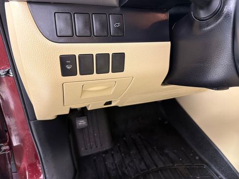 Used 2015 Toyota Highlander XLE AWD/4WD image 13