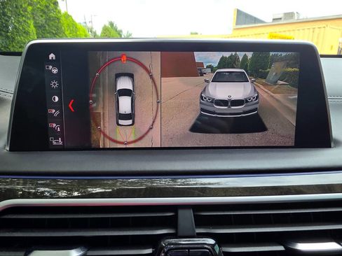 Used 2019 BMW 750i xDrive w/ Executive Package image 38