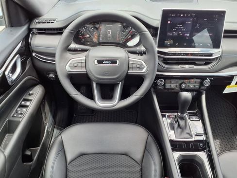 New 2025 Jeep Compass Latitude w/ Convenience Group image 9